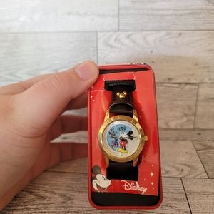 Vintage 90s  Mickey Mouse collectable wrist watch leather band NWT